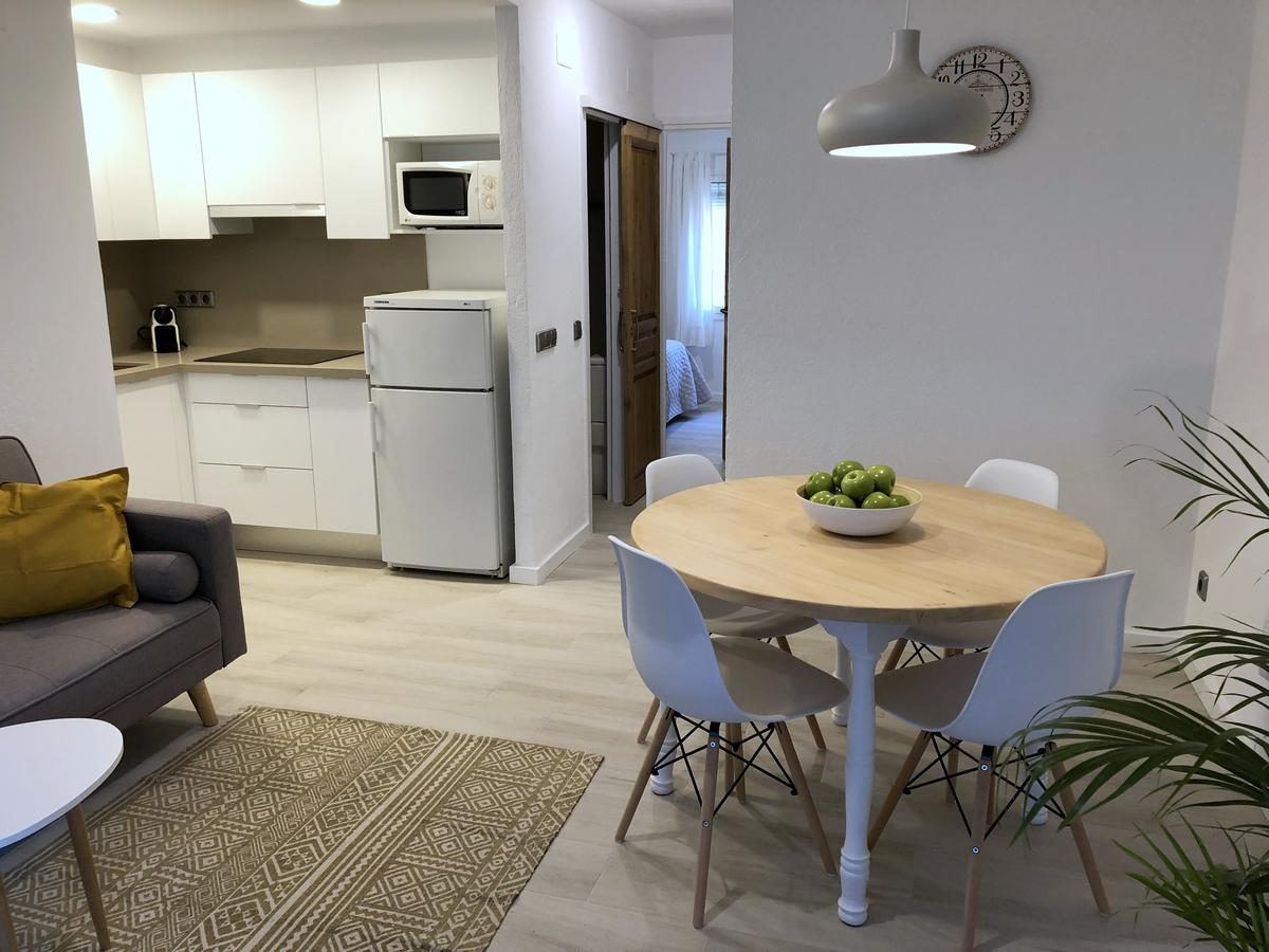 סנט מרטי ד'אמפורייס Apartaments La Palmera, Terrace & Pool מראה חיצוני תמונה